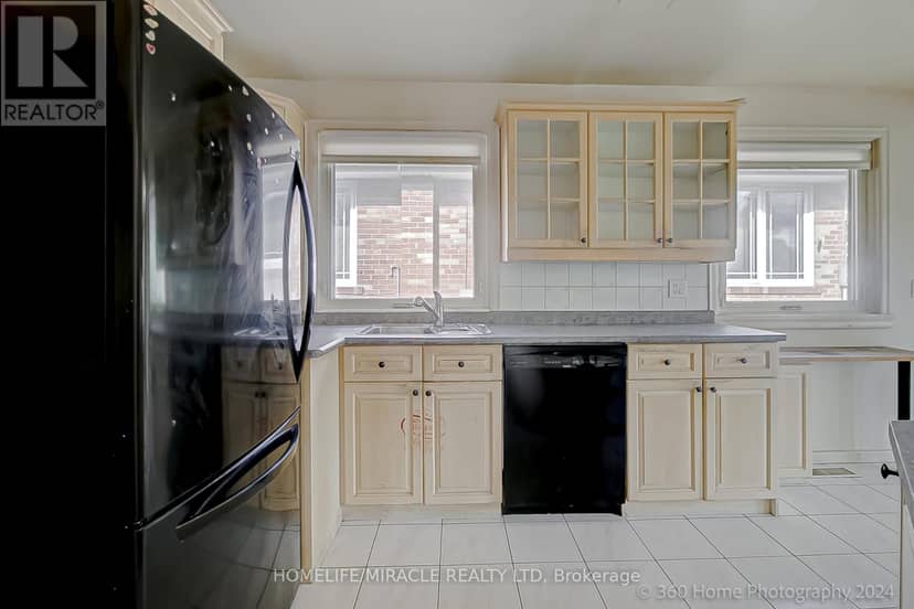 30 Fallowfield Road — photo 6 of 26