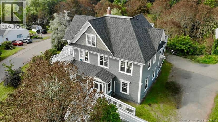 17 Pleasant Street, Hillsborough, photo 5