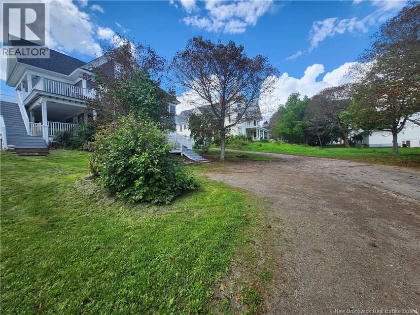 17 Pleasant Street — photo 9 of 40