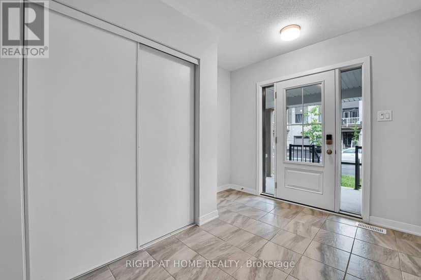 57 Placette Stitch Mews, Ottawa, photo 2