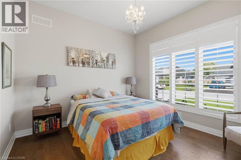 22 AMANDA Avenue — photo 16 of 31