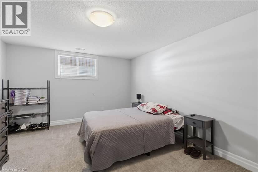 22 AMANDA Avenue — photo 23 of 31