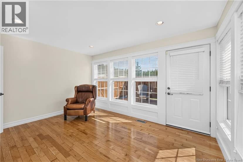125 Monarch Road — photo 21 of 40
