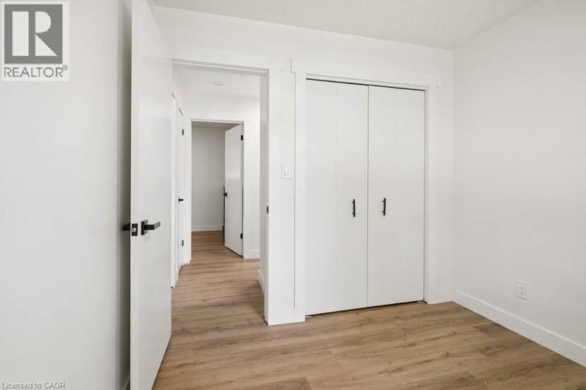 161 EAST PARK Drive — photo 14 of 33