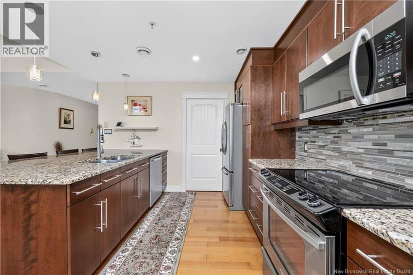 185 Royal Oaks Boulevard Unit# 103 — photo 11 of 40