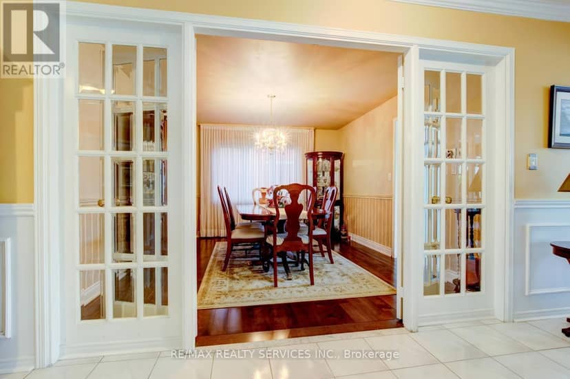 671 Peter Robertson Boulevard, Brampton, photo 5