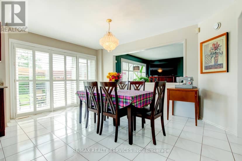 671 Peter Robertson Boulevard, Brampton, photo 8