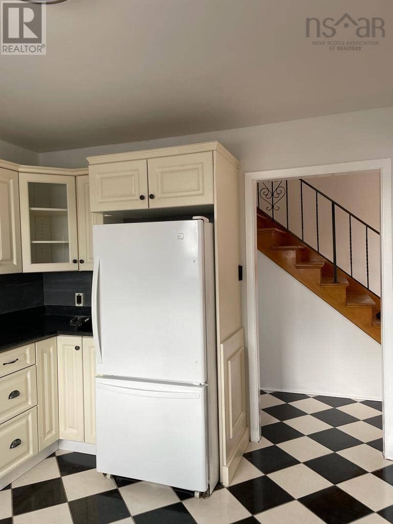 10 Mcfatridge Road — photo 13 of 40