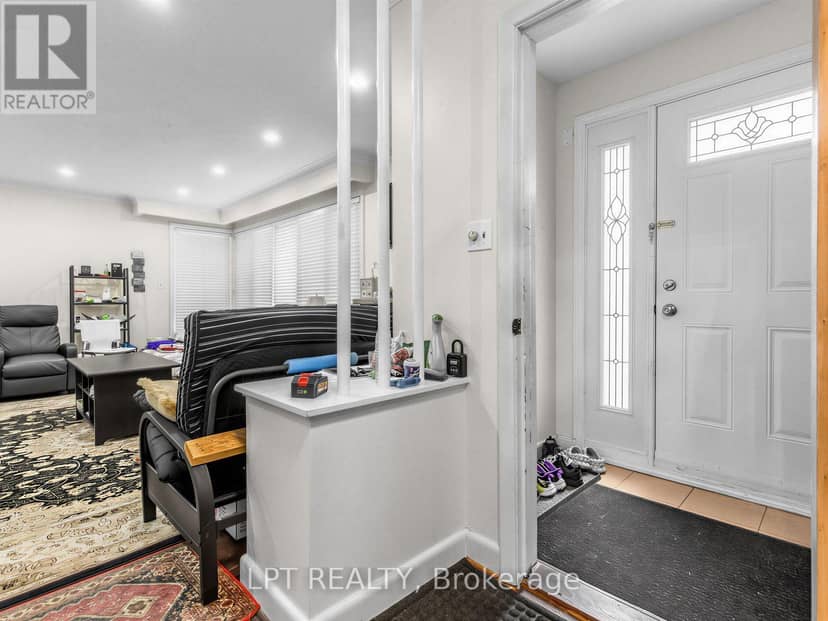27 Kingsview Boulevard — photo 9 of 33