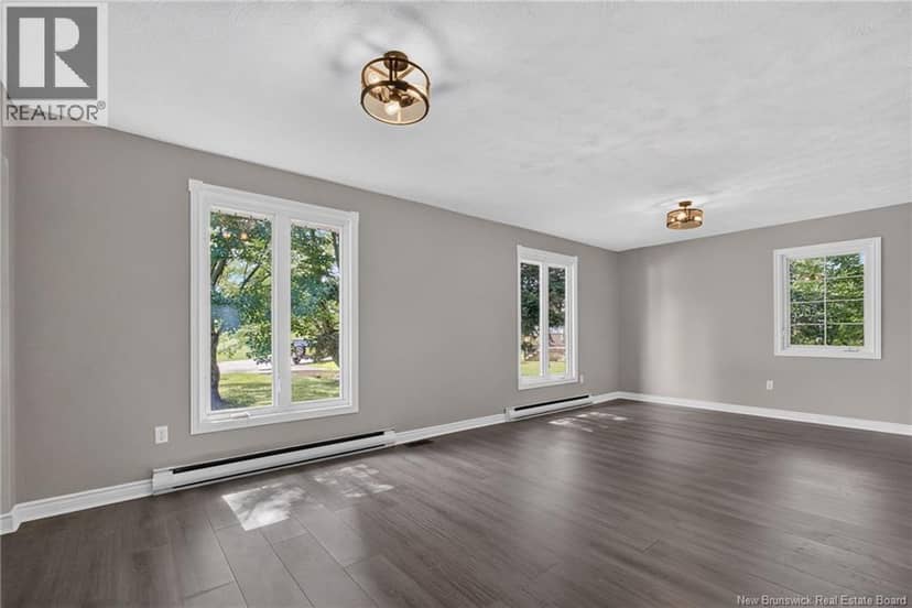 86 Cartier Street — photo 13 of 40