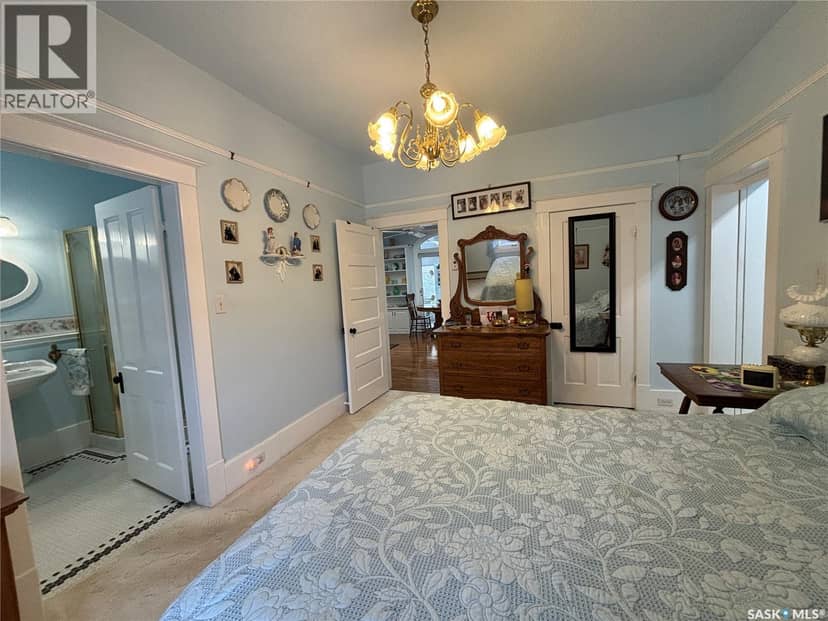 211 Aspen STREET — photo 33 of 40