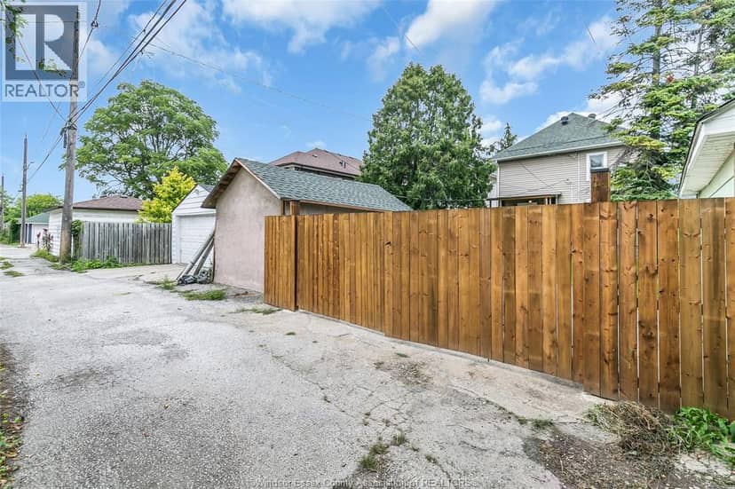 1457 Dougall — photo 33 of 33