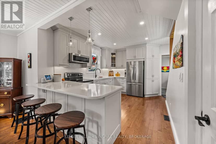 124 John Street — photo 14 of 40