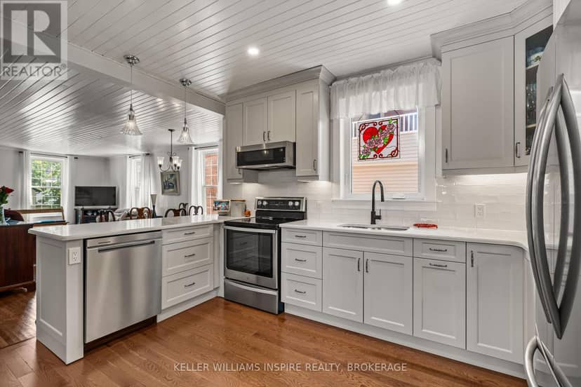 124 John Street — photo 15 of 40