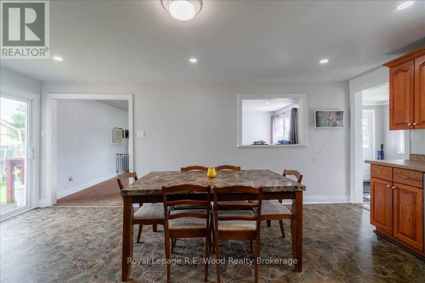 56 Queen Street — photo 23 of 40
