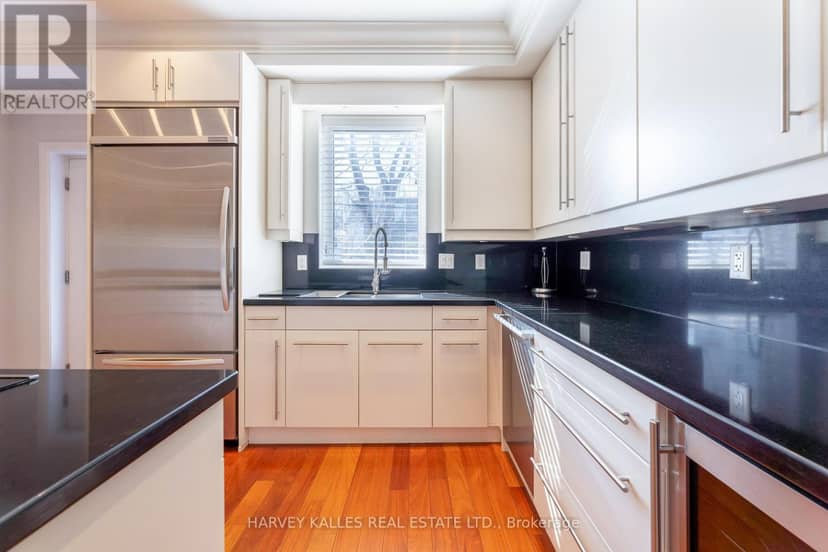 1107 Gerrard Street E — photo 14 of 37