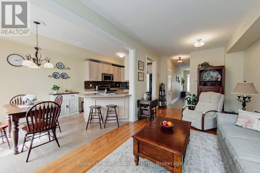34 Savannah Crescent — photo 11 of 40