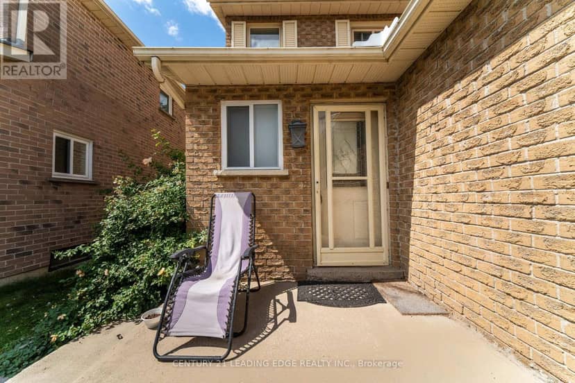 56 Sunshine Drive — photo 3 of 36