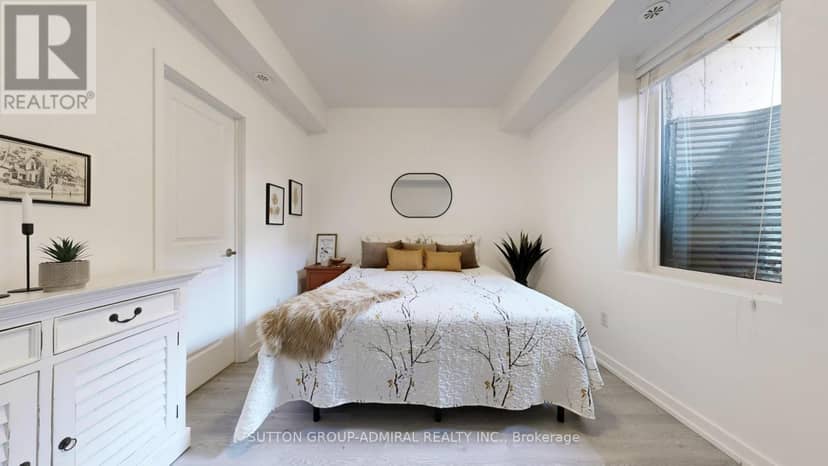 1B - 867 Wilson Avenue — photo 16 of 38