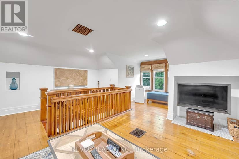 99 Colston Avenue — photo 20 of 27