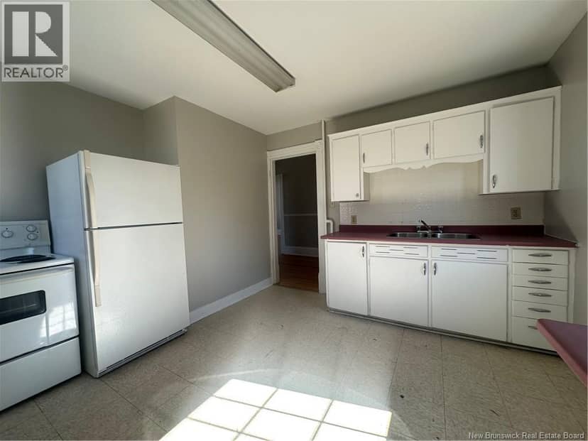 272-274 Tower Street — photo 15 of 27