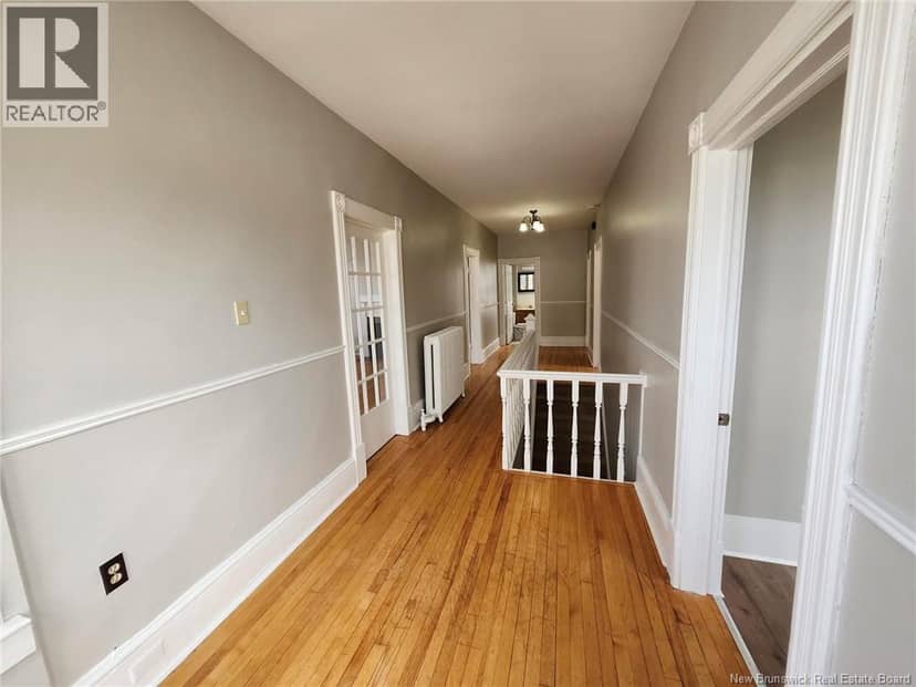 272-274 Tower Street — photo 8 of 27