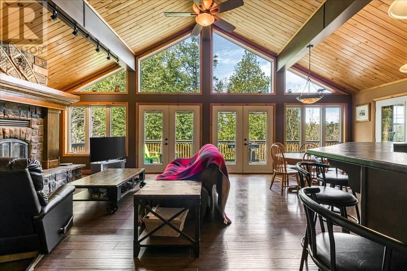 14 Evergreen Ln — photo 10 of 40