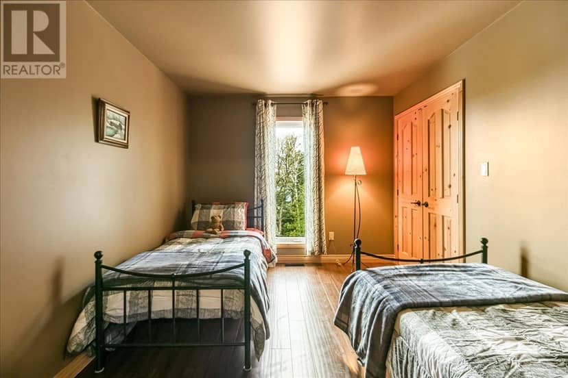 14 Evergreen Ln — photo 22 of 40