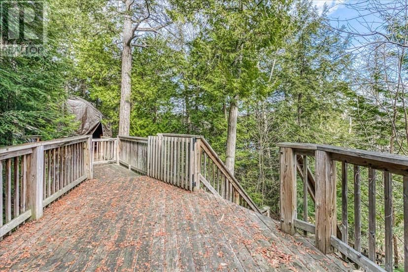 14 Evergreen Ln — photo 32 of 40