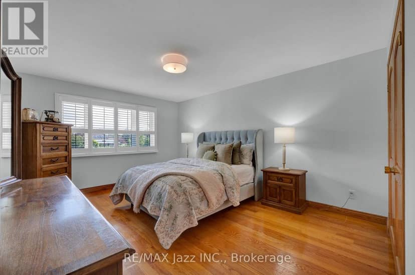109 Elizabeth Street — photo 27 of 40