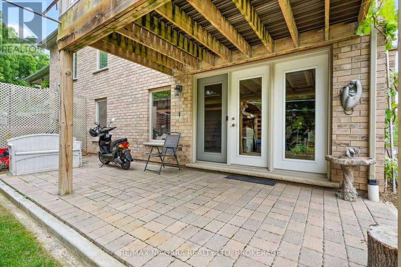 255 Lakeshore Road — photo 25 of 40