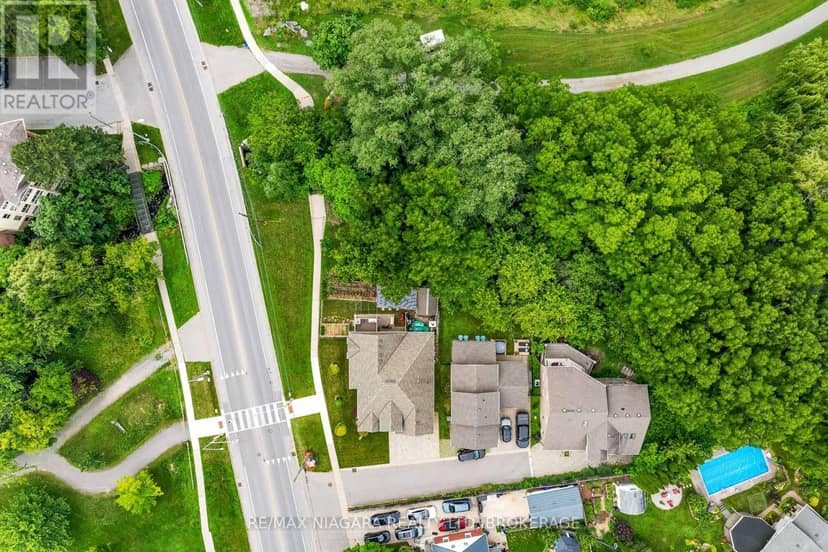 255 Lakeshore Road — photo 32 of 40