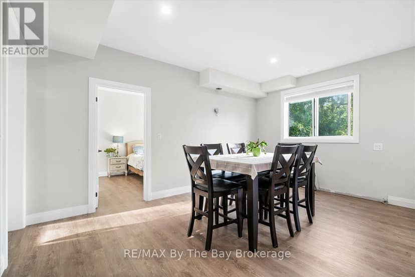 146 Mary Street — photo 26 of 39