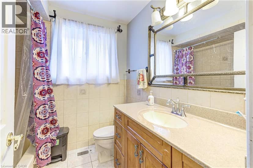 78 MARKSON Crescent — photo 21 of 35