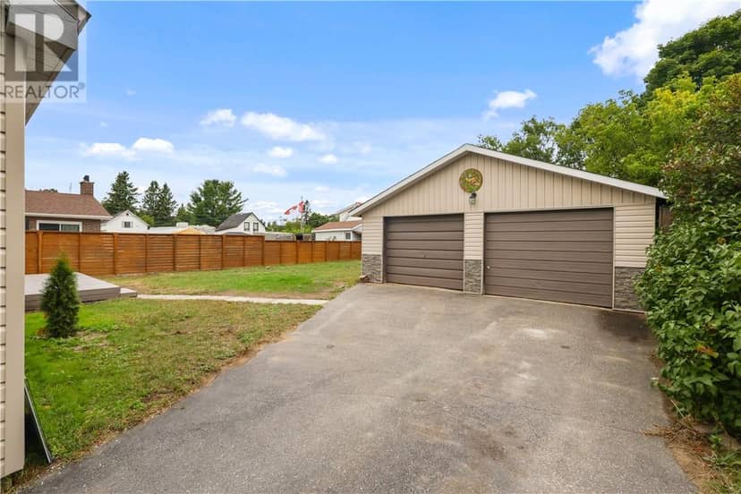 150 KING Street, Massey, photo 4
