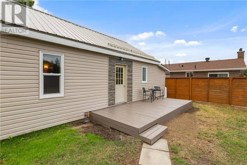 150 KING Street, Massey, photo 6