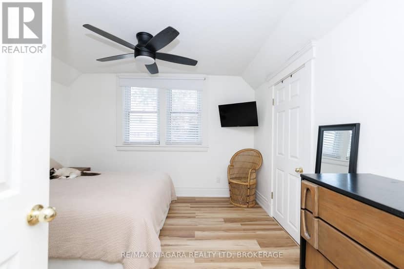 164 Kent Street — photo 20 of 40