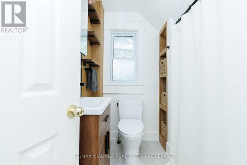 164 Kent Street — photo 25 of 40