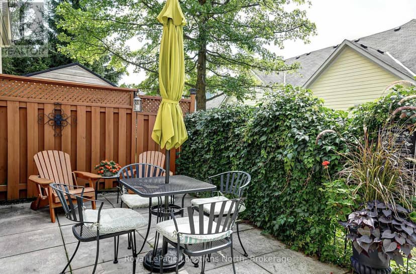 34 Savannah Crescent — photo 31 of 40