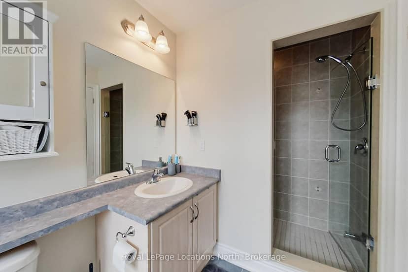34 Savannah Crescent — photo 22 of 40