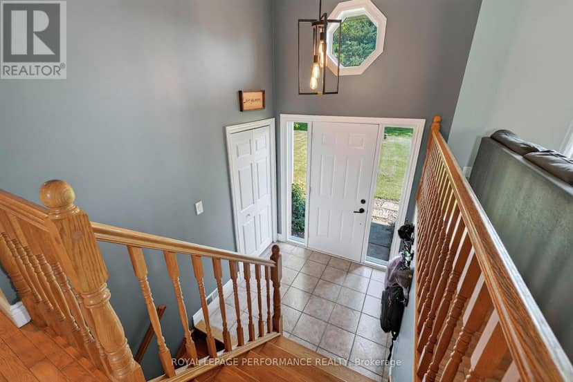 16217 Northfield Road — photo 6 of 40