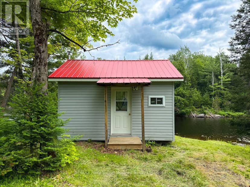 14 Moose Lane, Whitestone