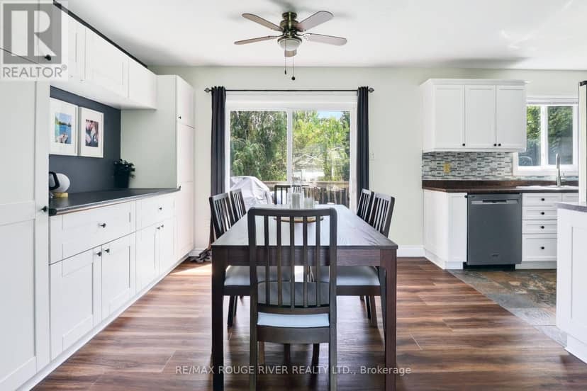 33 Creek Drive — photo 11 of 40