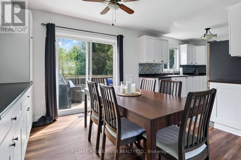 33 Creek Drive, Georgina, photo 6