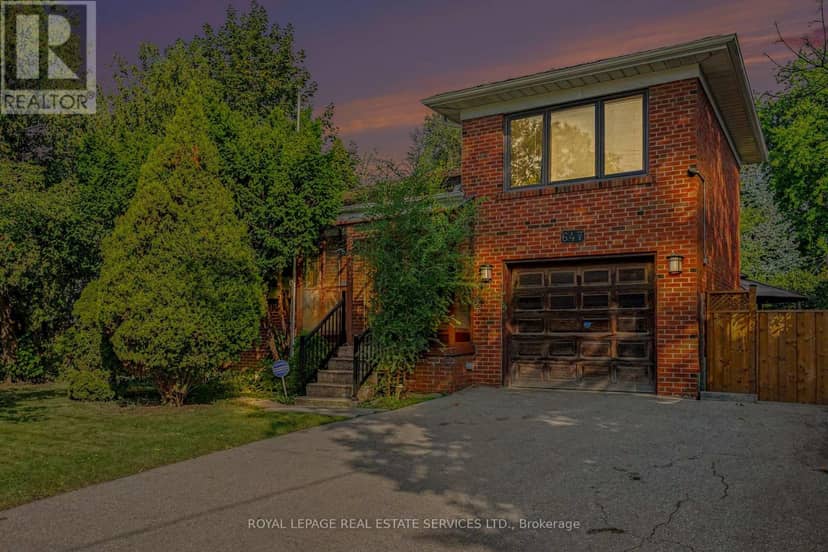 647 Burnhamthorpe Road, Toronto