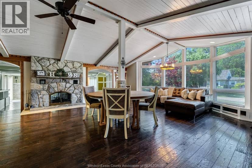 146 Gloucester DRIVE — photo 12 of 40