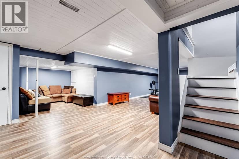 146 Gloucester DRIVE — photo 30 of 40