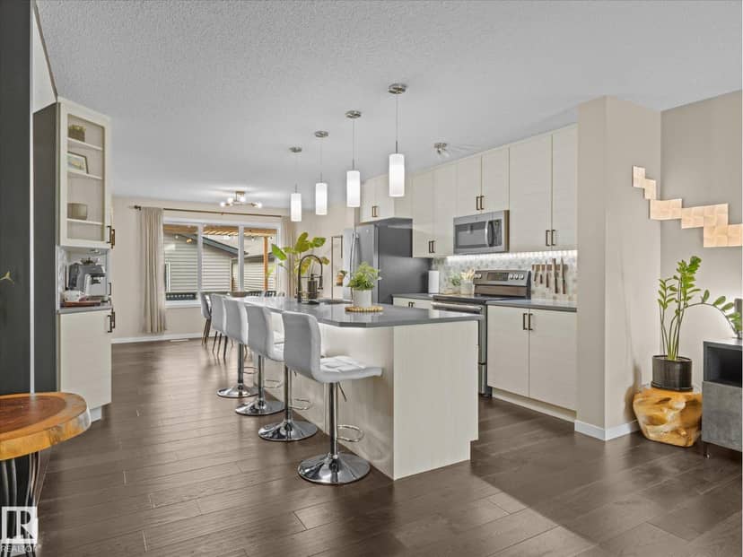 2533 Price Wy SW — photo 9 of 40