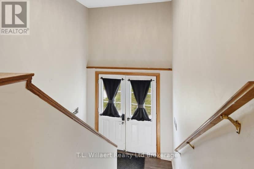 25130 Argyle Line, West Elgin, photo 7
