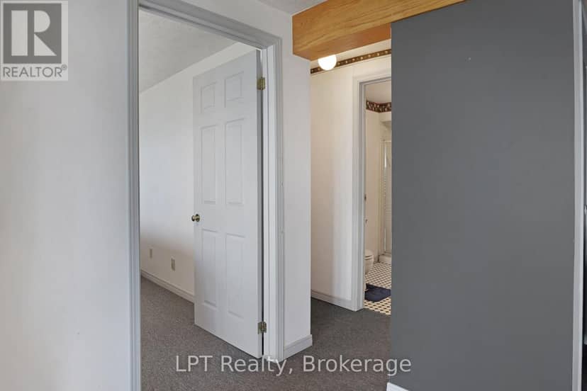 101 North Shore Road — photo 15 of 40